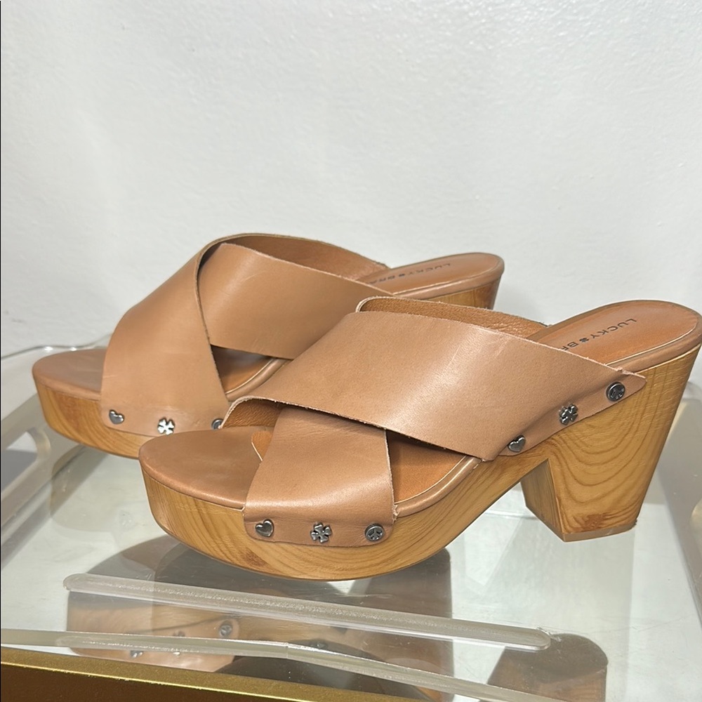 Lucky Brand Tan Mules with Classic Design - Picture 3 of 5